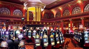 gokken in Frankrijk in het casino van Deauville. Een van de mooie Franse casino's